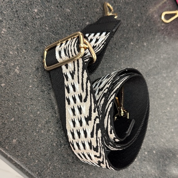 🇮🇹 Vintage Style 1970s Camera Cotton Fabric and Leather Strap from Florence - Picture 7 of 13